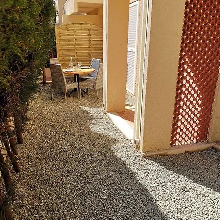 Grand 35m2 Centre Lejlighed